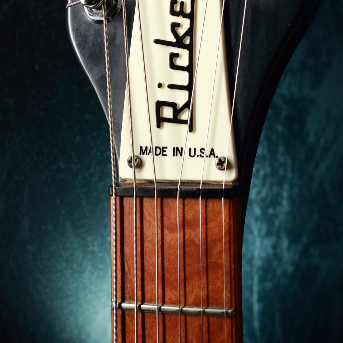 Rickenbacker 330 Jetglo 1997