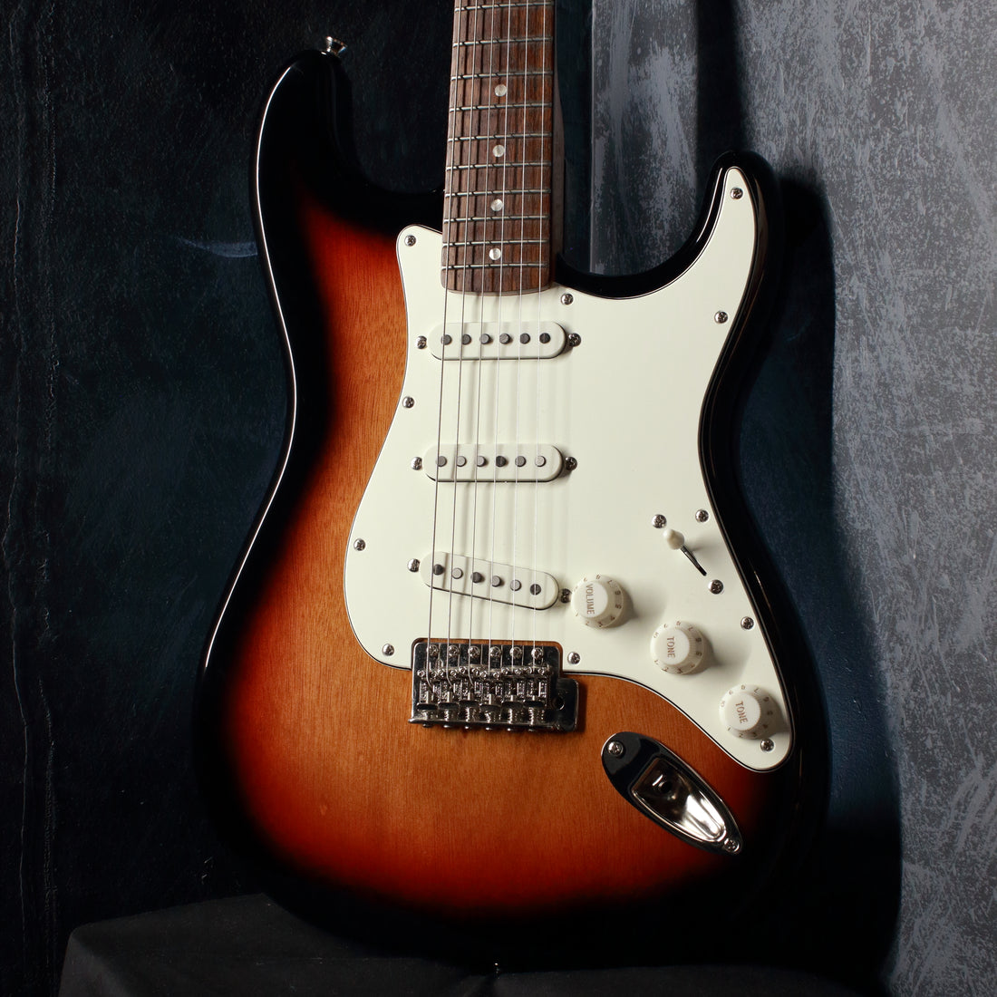 Squier Classic Vibe '60s Stratocaster Sunburst 2021