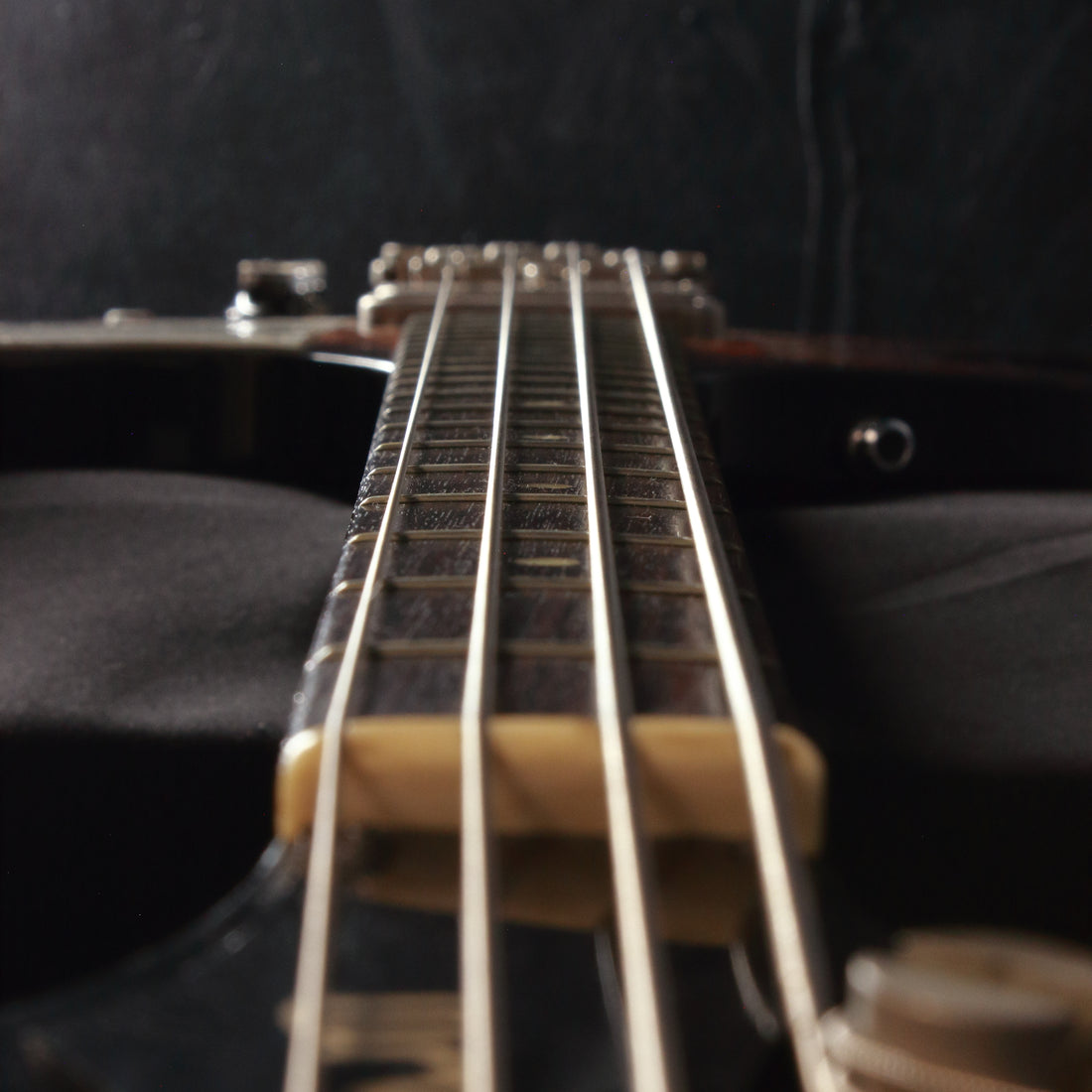 Orville by Gibson Thunderbird Vintage Sunburst 1991