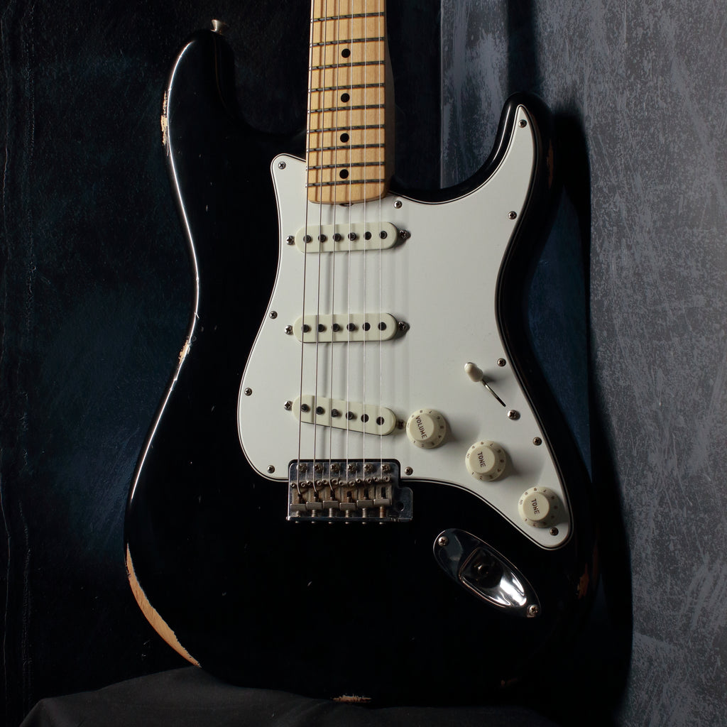 Fender Custom Shop '68 Stratocaster Relic Aged Black 2018