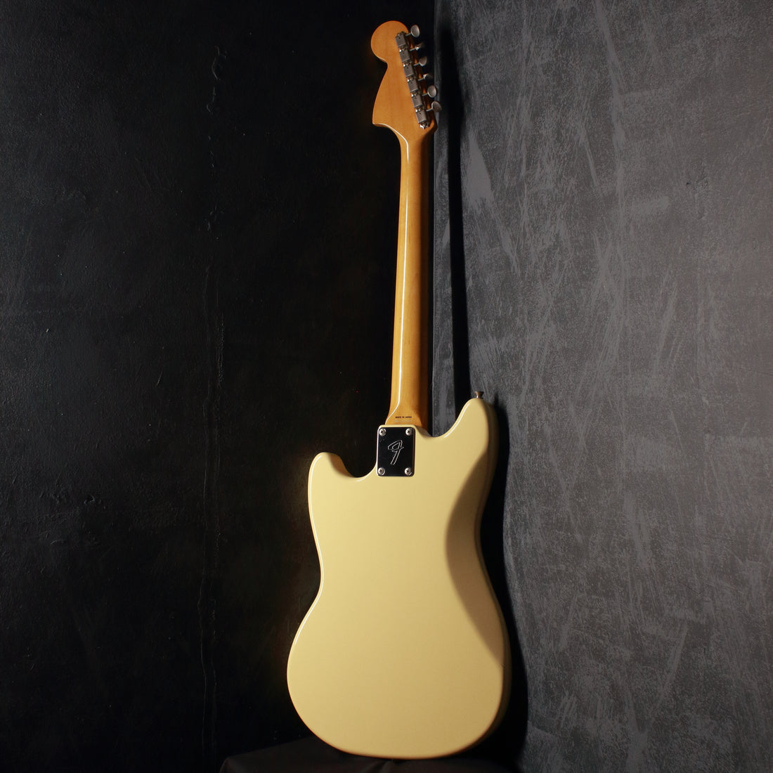 Fender Japan '69 Mustang MG69 Vintage White 2010