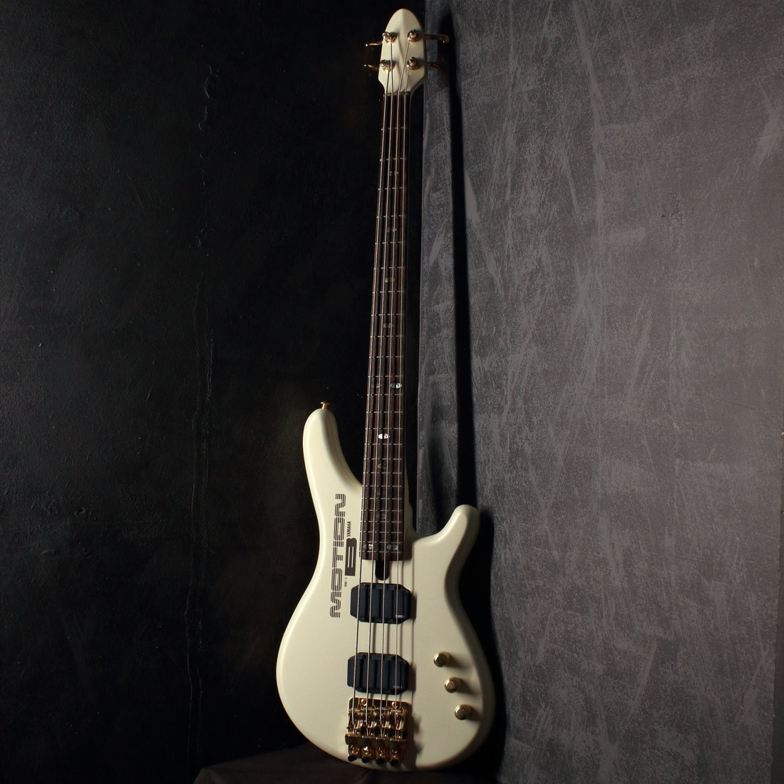 Yamaha MB-1 Motion Bass Pearl White 1987