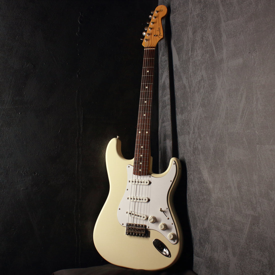 Fender Japan '62 Stratocaster ST62-58US Vintage White 2000