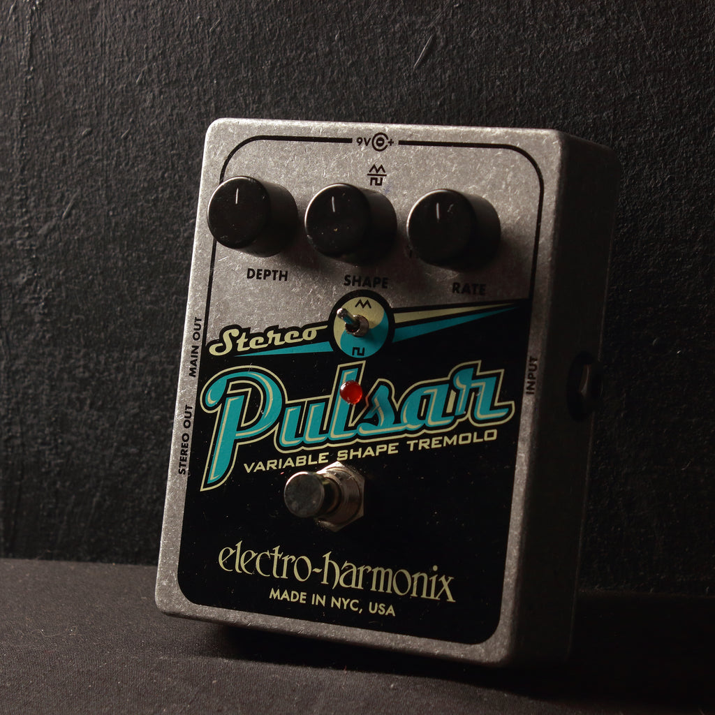 Electro-Harmonix Pulsar Stereo Tremolo Pedal