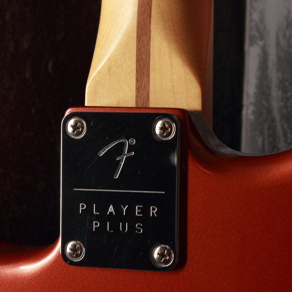 Fender Player Plus Stratocaster Aged Candy Apple Red 2021