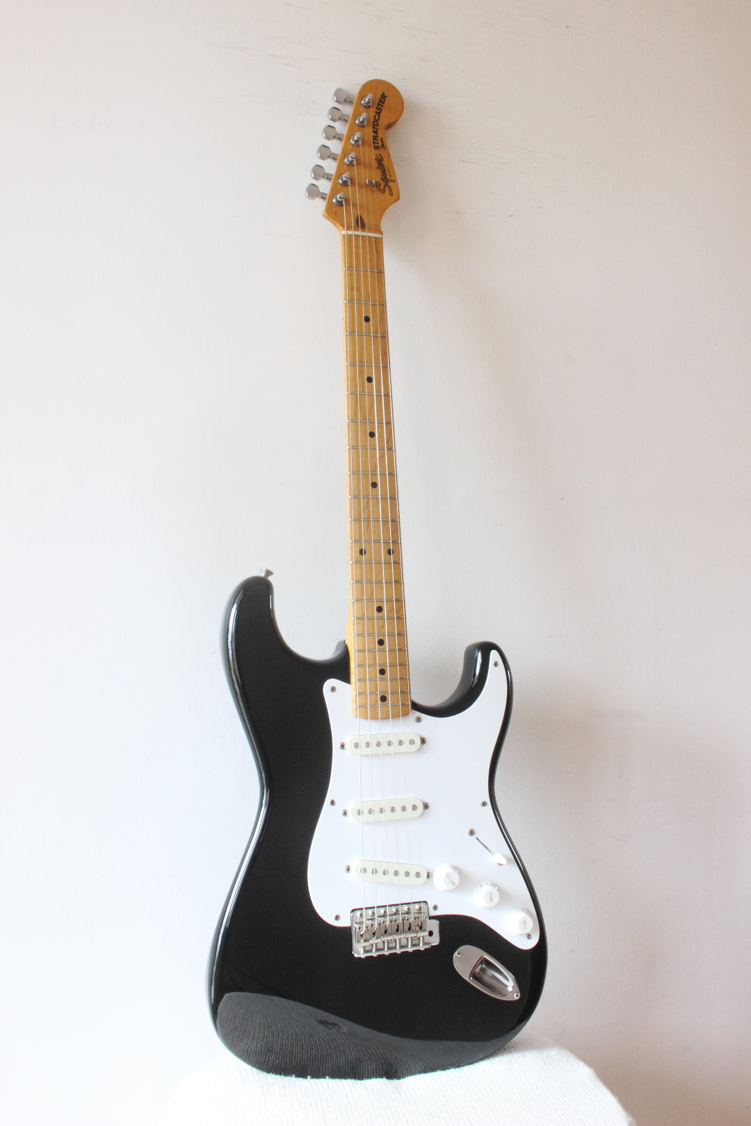 Squier MIJ Stratocaster SST30 Black 1986