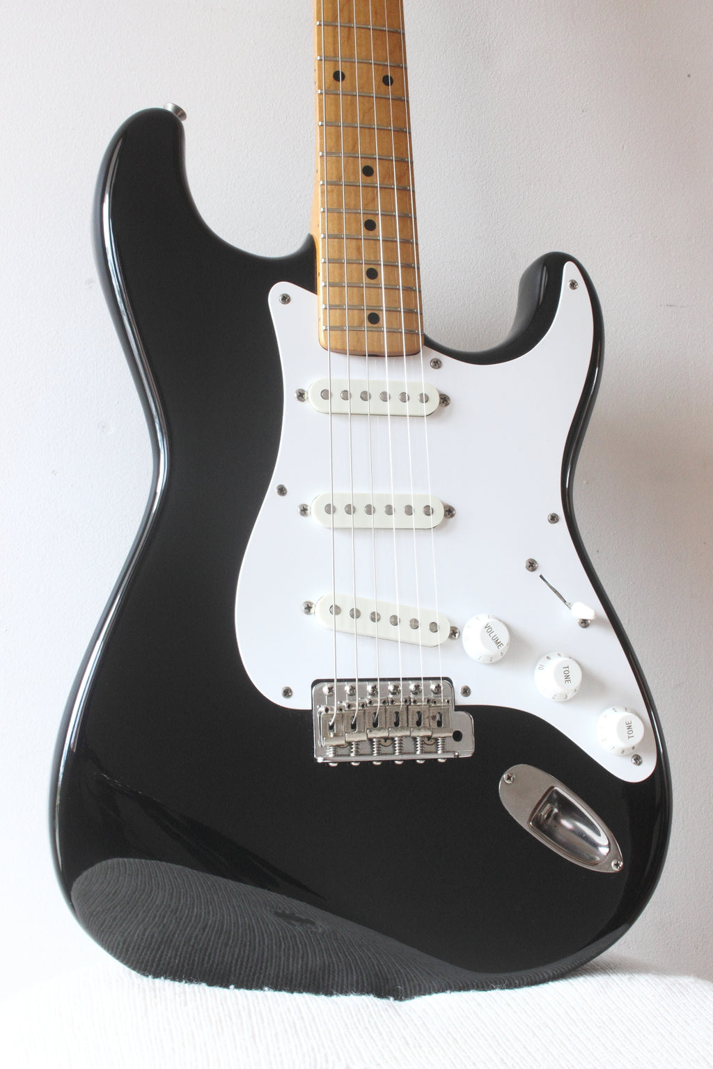 Squier MIJ Stratocaster SST30 Black 1986