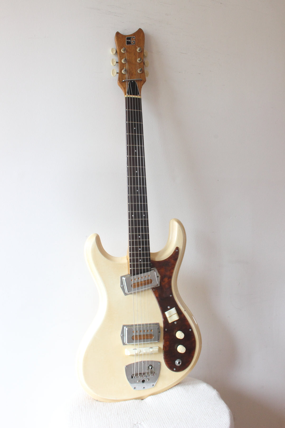 Guyatone LG-50T White 1967