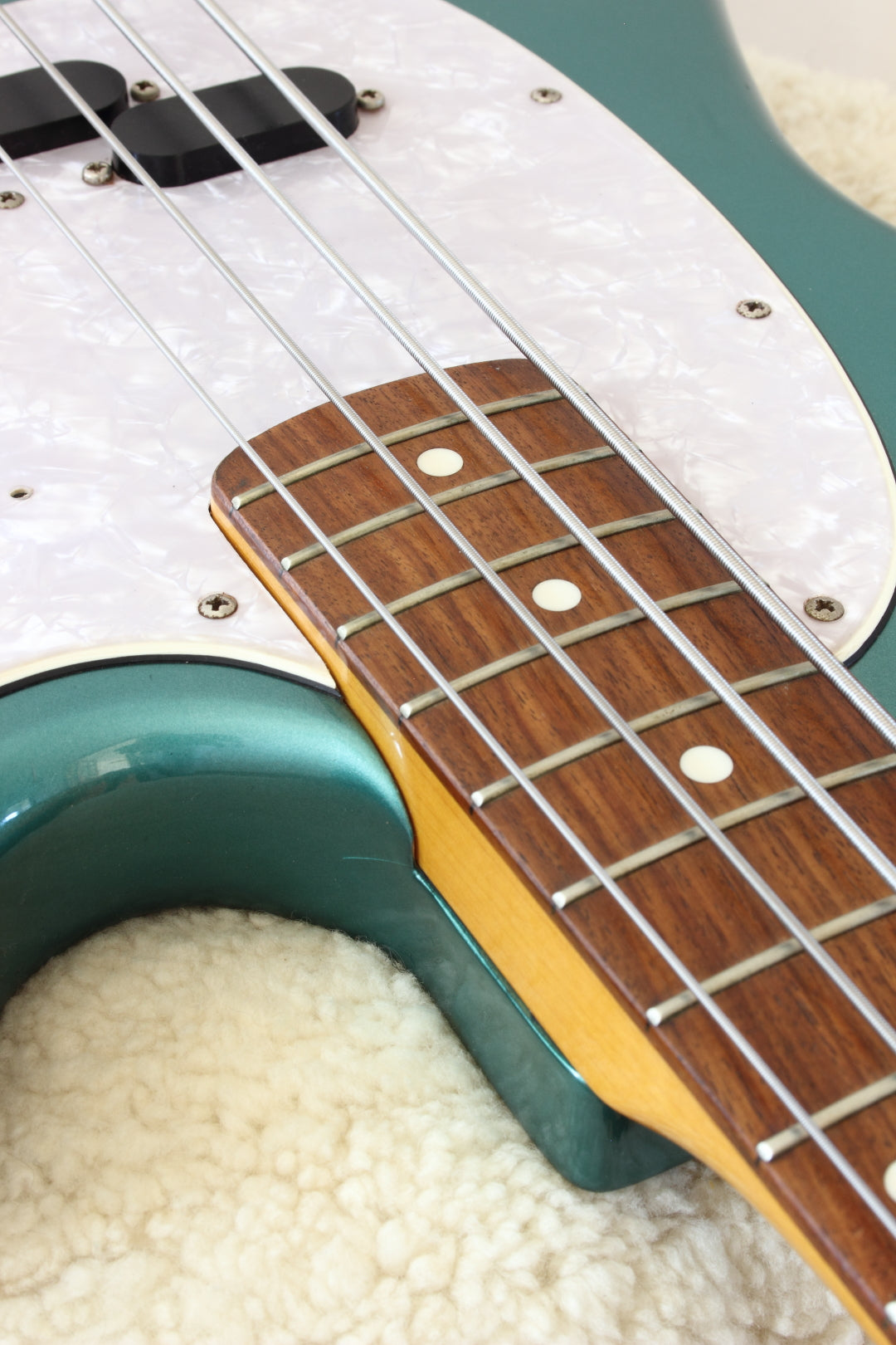 Fender Japan Mustang Bass MB98-SD Competition Ocean Turquoise 1997-00