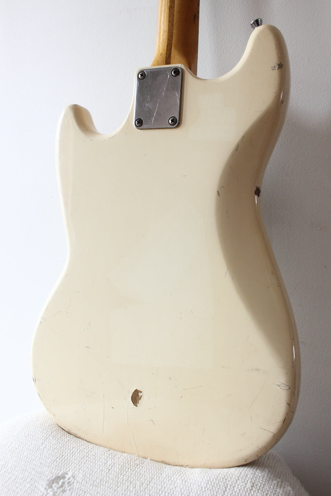 Fender Mustang Aged Olympic White 1977