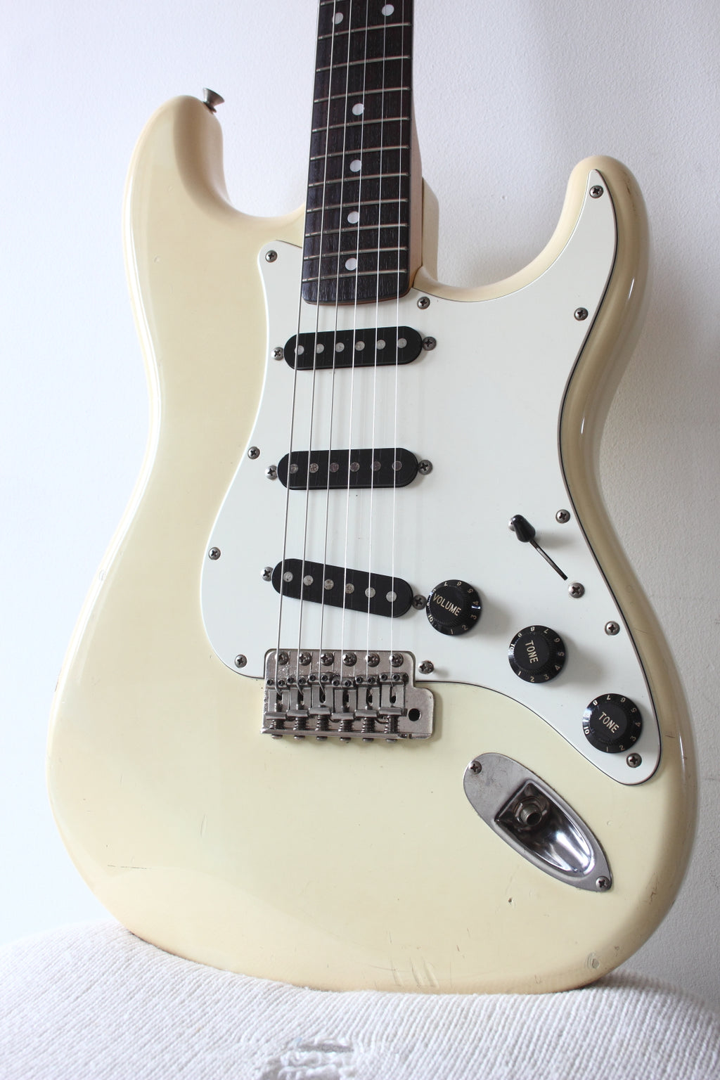 Squier Stratocaster CST-30 Olympic White MIJ 1984-7