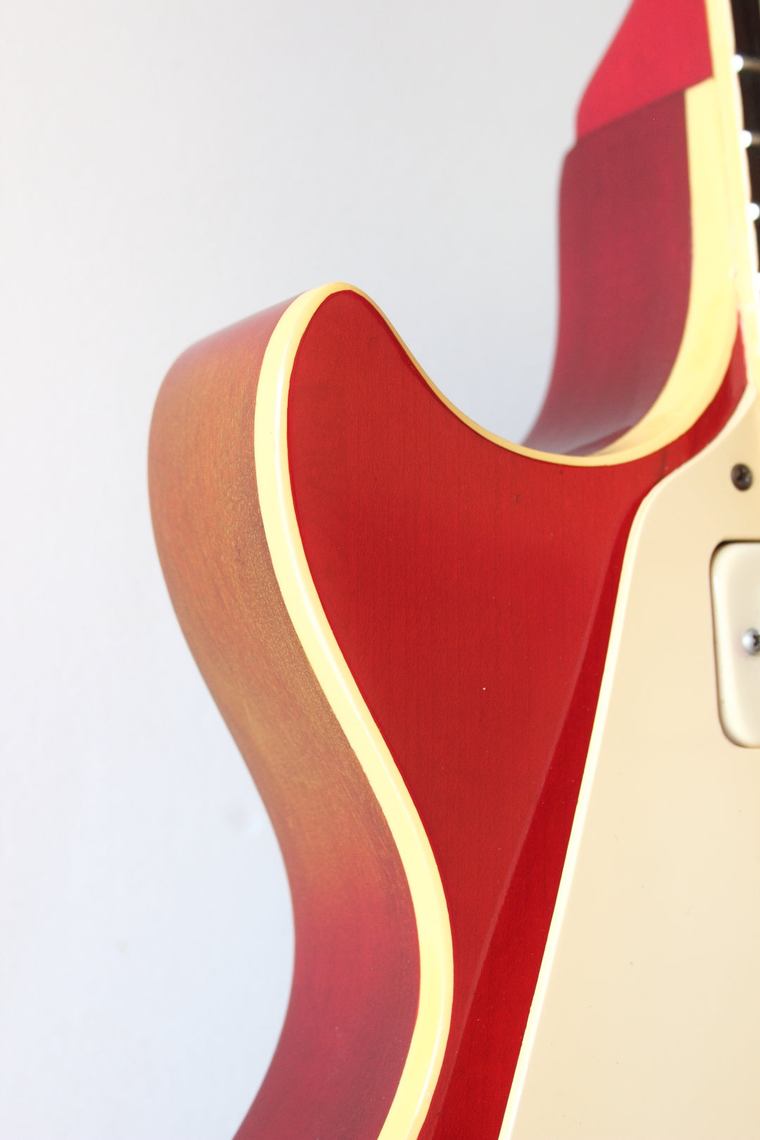 Gibson Left-Handed Les Paul Deluxe Cherry Sunburst 1979