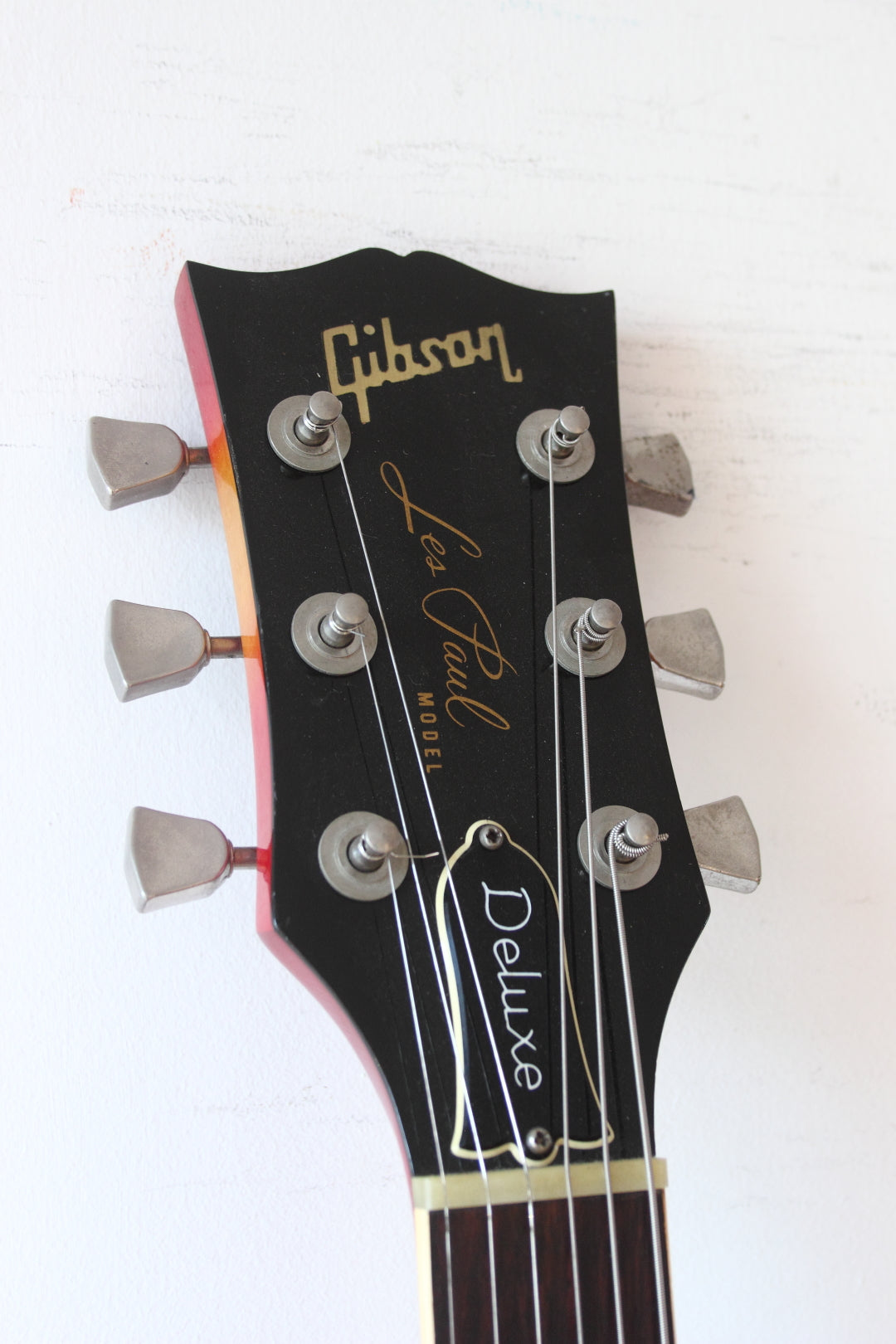 Gibson Left-Handed Les Paul Deluxe Cherry Sunburst 1979