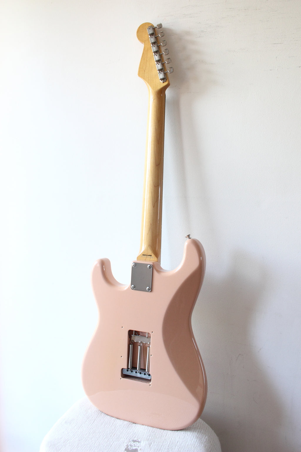 Fender Japan '62 Reissue Stratocaster Shell Pink ST62 2013