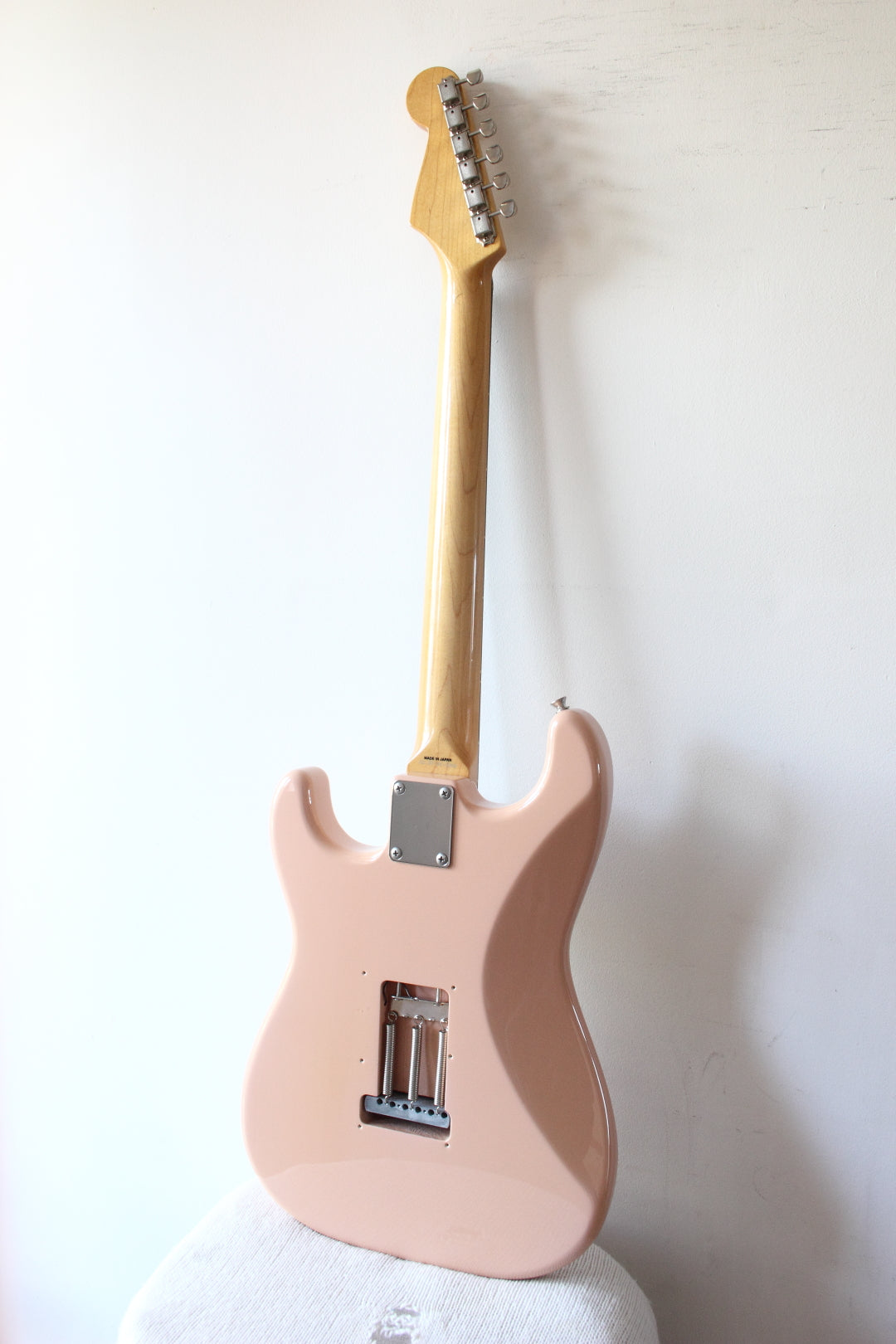 Fender Japan '62 Reissue Stratocaster Shell Pink ST62 2013