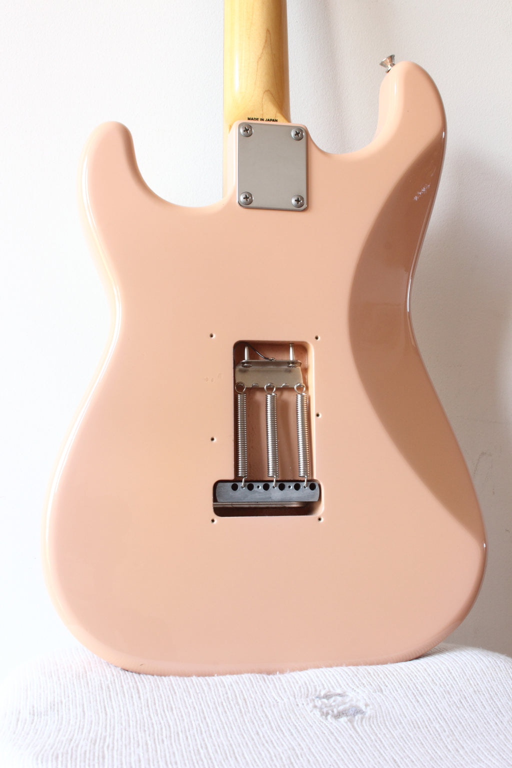 Fender Japan '62 Reissue Stratocaster Shell Pink ST62 2013