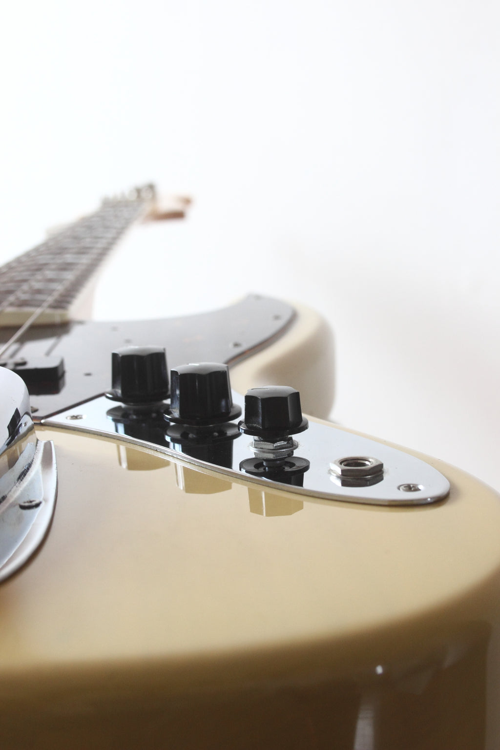 Fender Japan '75 Reissue Jazz Bass JB75-90US Butterscotch Blonde 2004-05