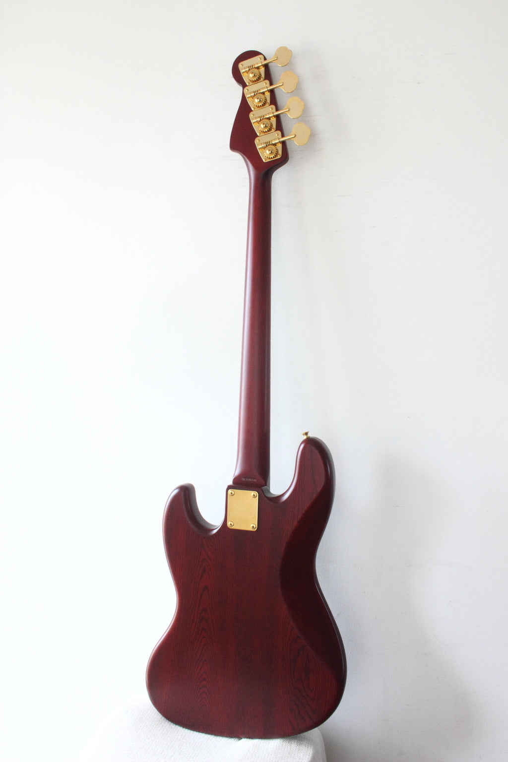 Fender Japan ‘62 Reissue Jazz Bass JB62-115WAL Walnut Finish 1993/4