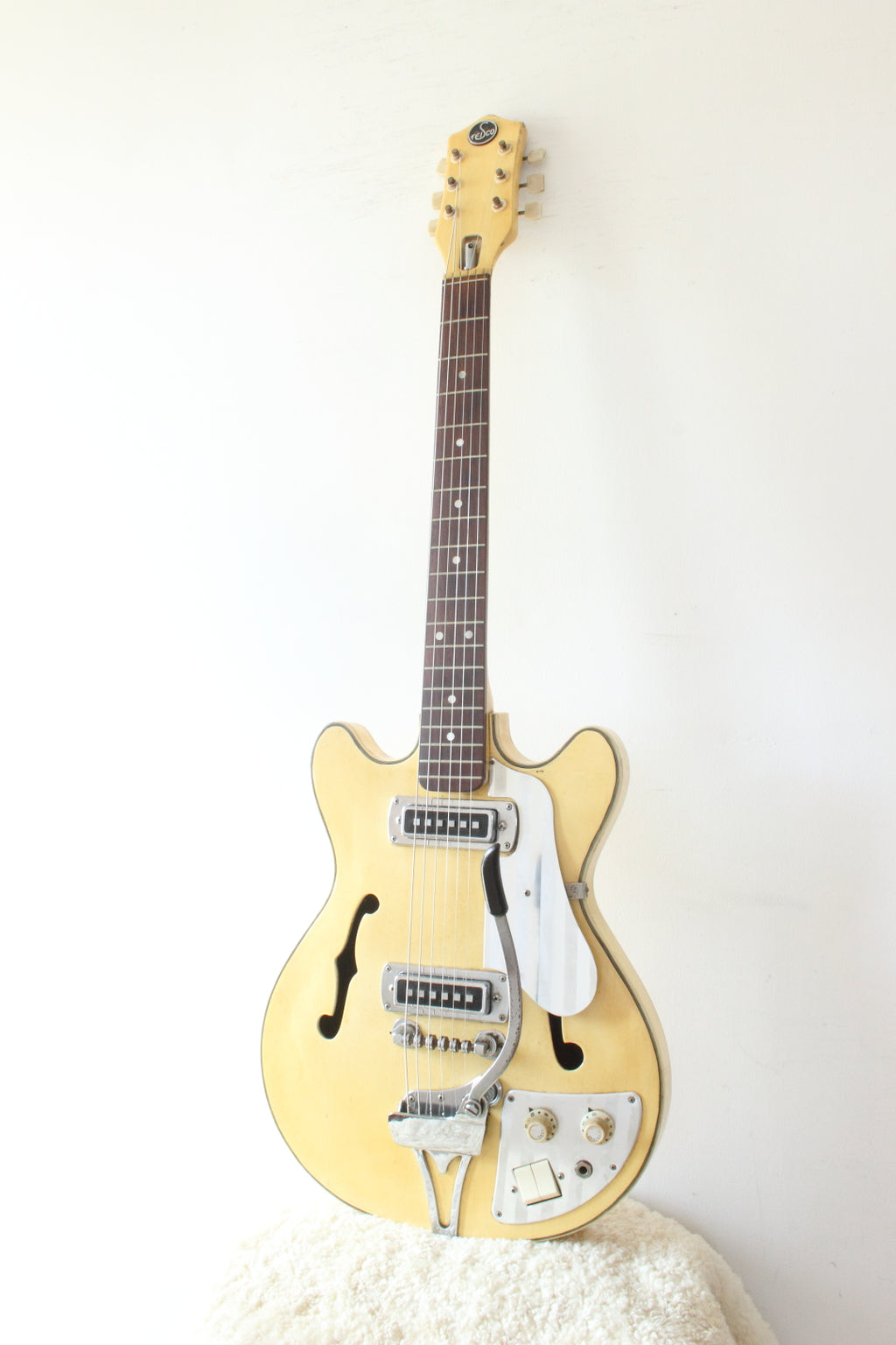 Teisco EP-2L Hollow Body 1966-69