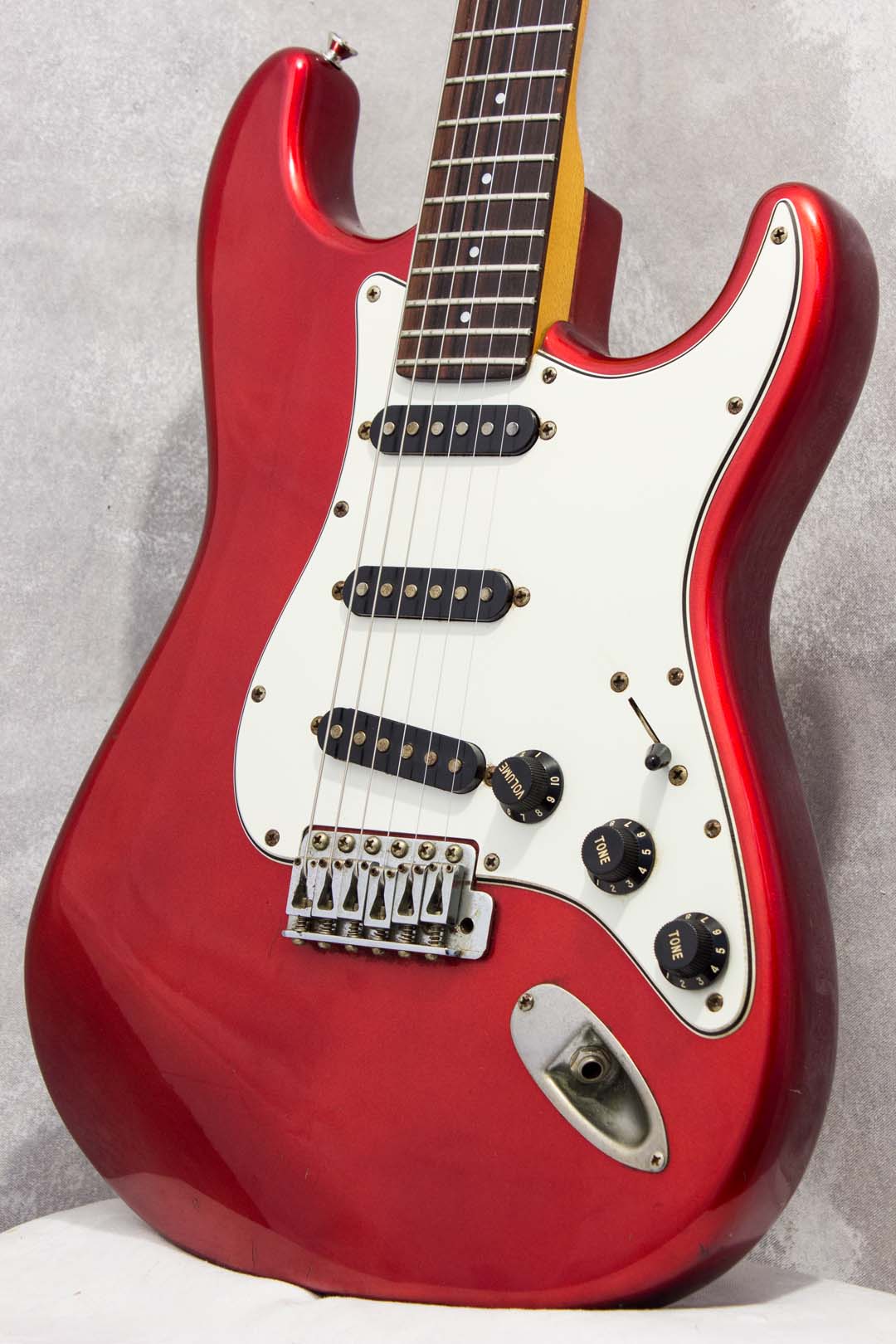 Squier Japan Contemporary Series Stratocaster ST551 Candy Apple Red SQ Serial 1983