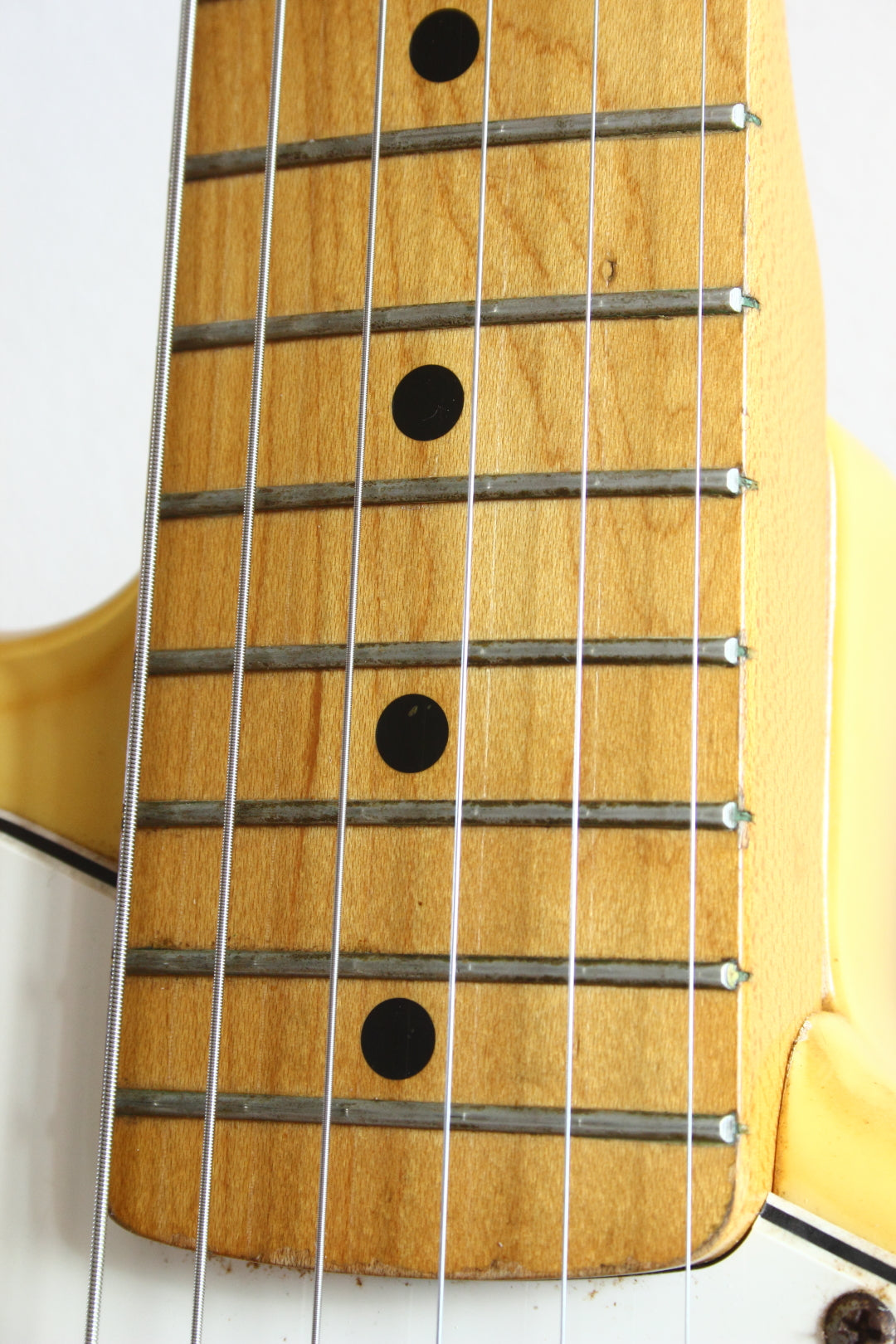 Fender '67 Reissue Stratocaster ST67-85 Yellow-White 1984-87