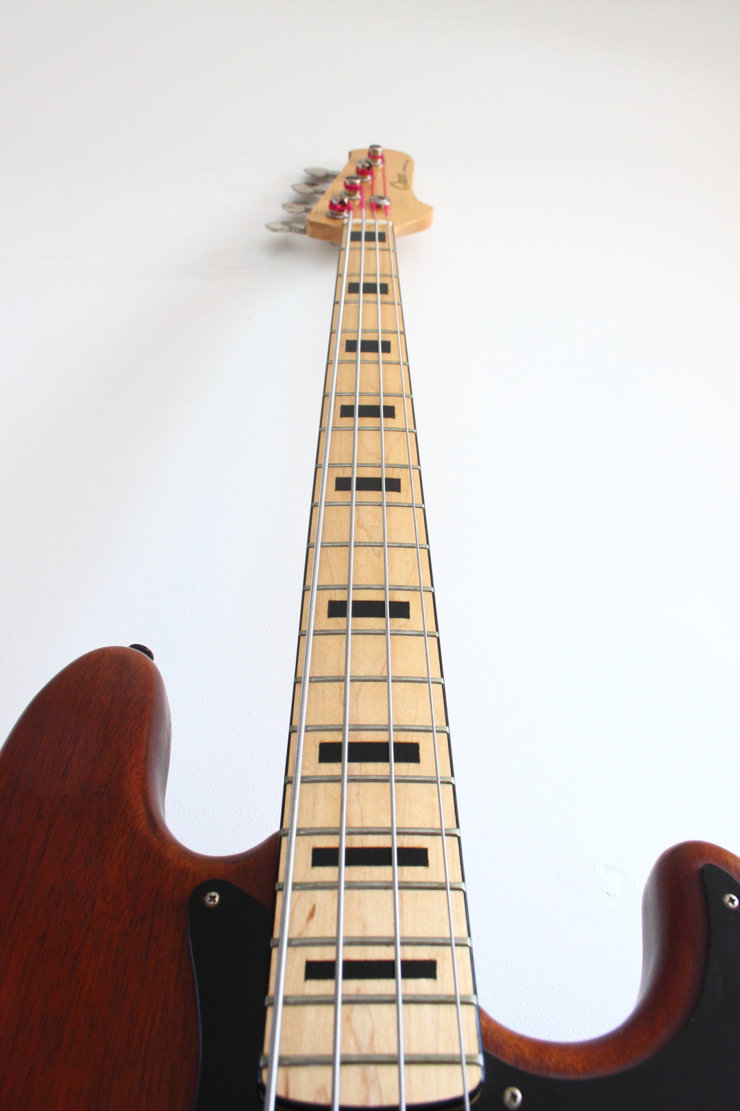 Cimar Jazz Bass Natural Mahogany 1982