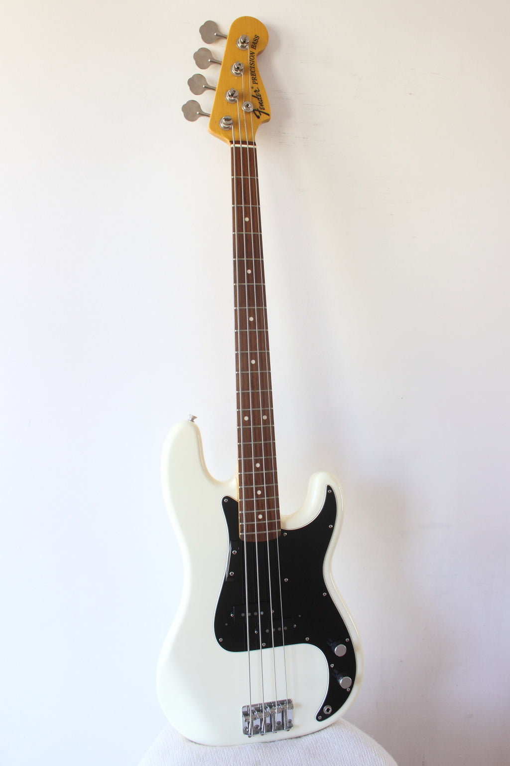 Fender '70 Reissue Precision Bass Olympic White 2004-05