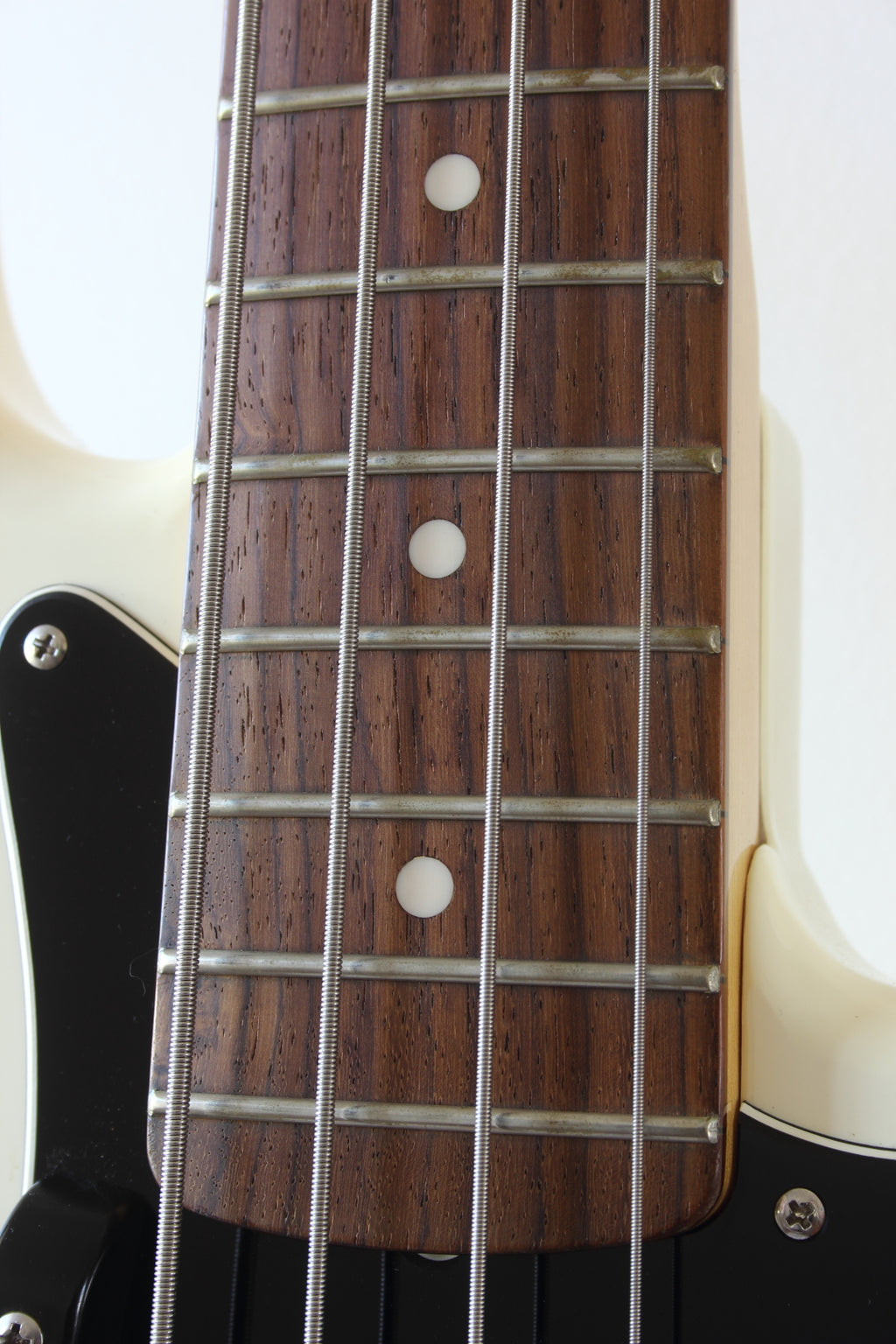 Fender '70 Reissue Precision Bass Olympic White 2004-05