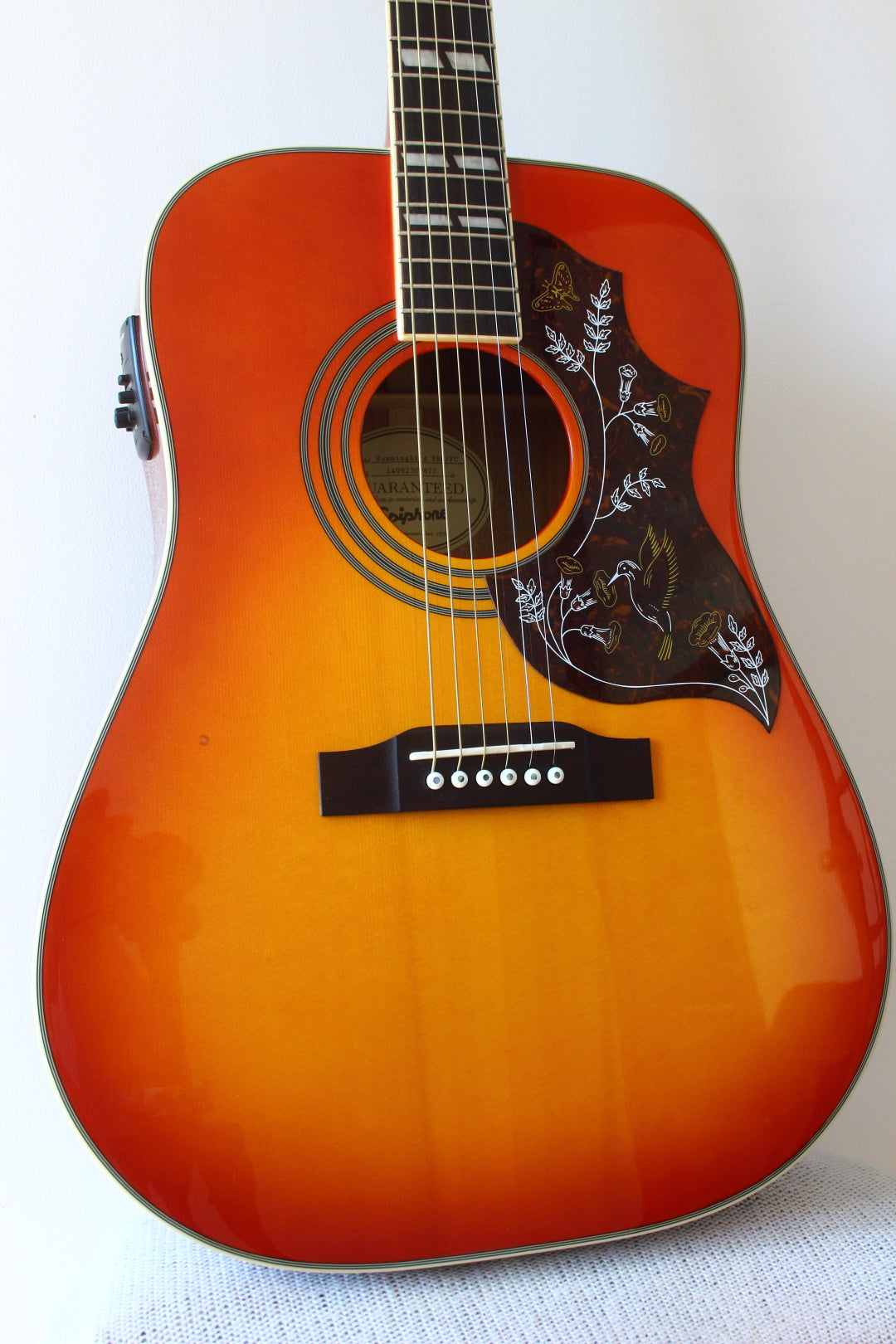 Epiphone Hummingbird Pro Acoustic/Electric Faded Cherry Burst 2014