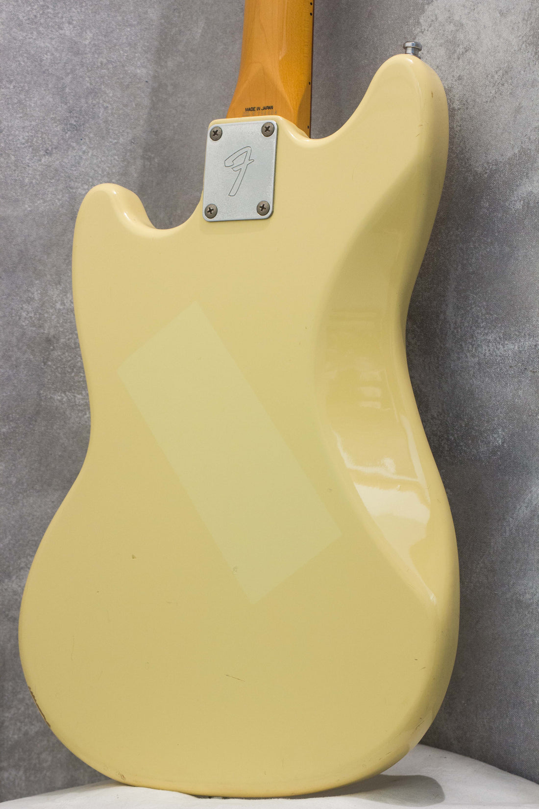 Fender Japan '69 Mustang MG69-60 Vintage White 1987