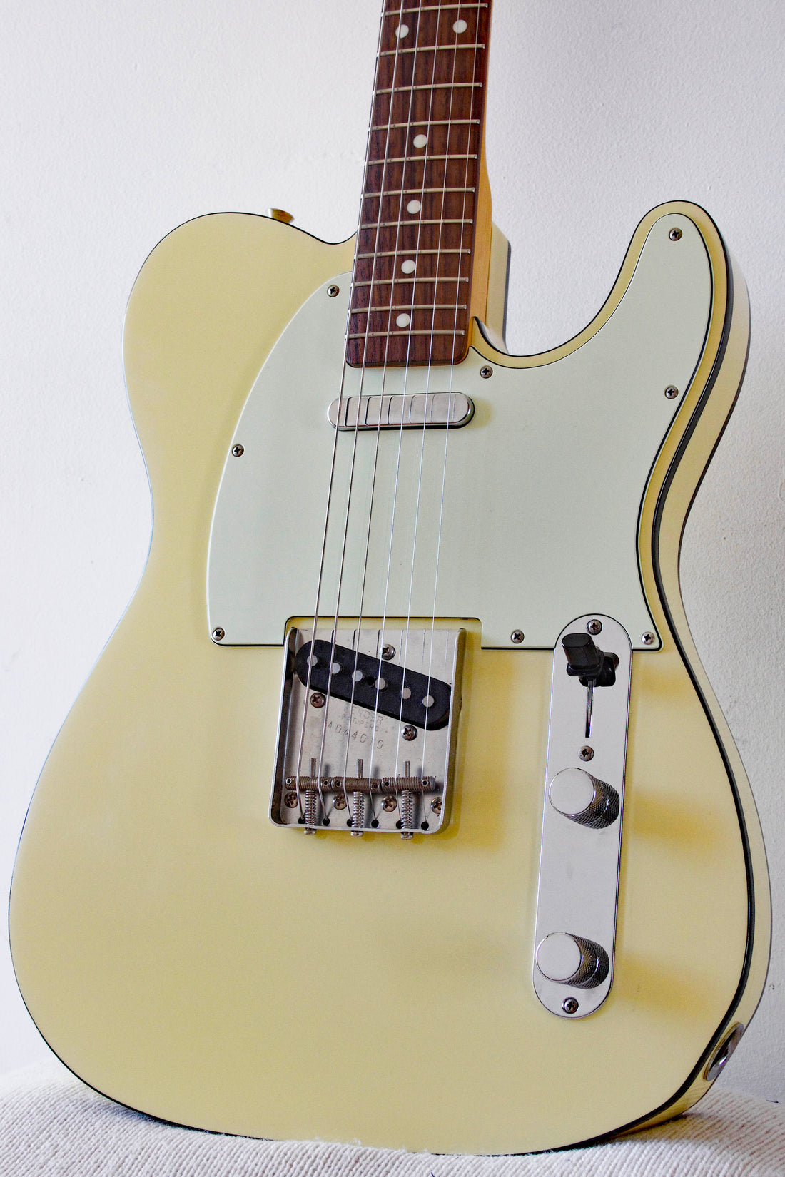 Fender '62 Reissue Telecaster TL62B-75TX Bound Vintage White 2004/5