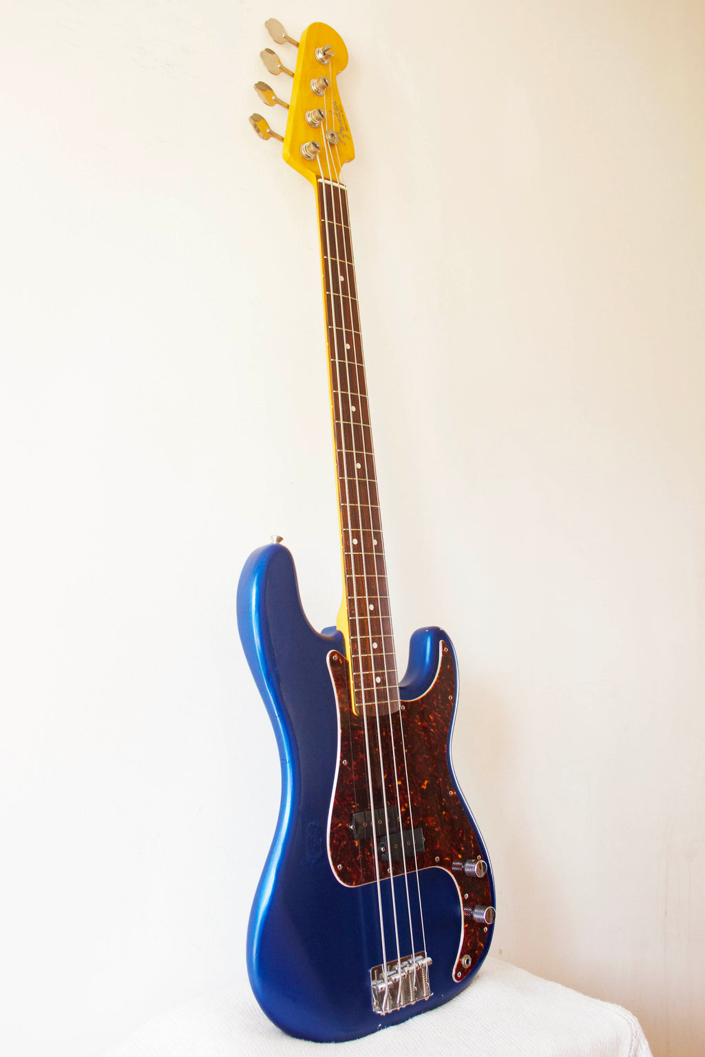 Fender '62 Reissue Precision Bass PB62-70US Metallic Blue Refinish 1999-02