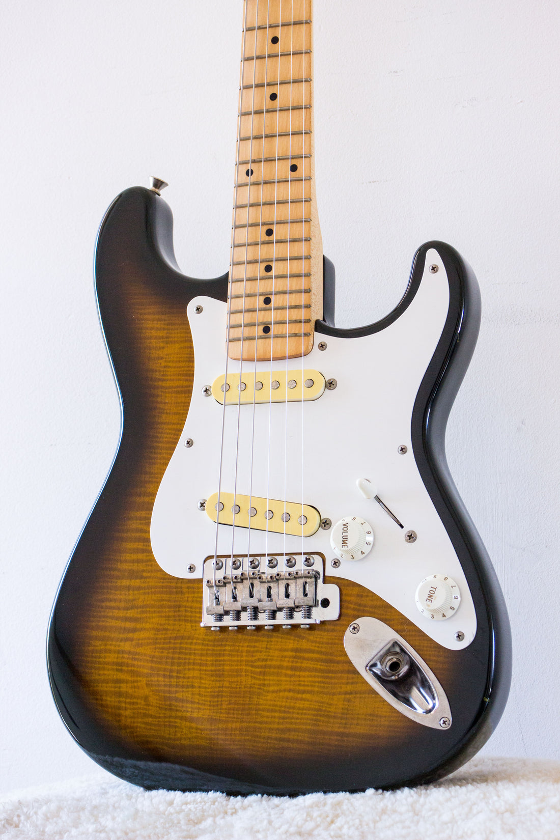 Fender Japan 'Smart Size' Mini Stratocaster MST40 Flame Sunburst 1993