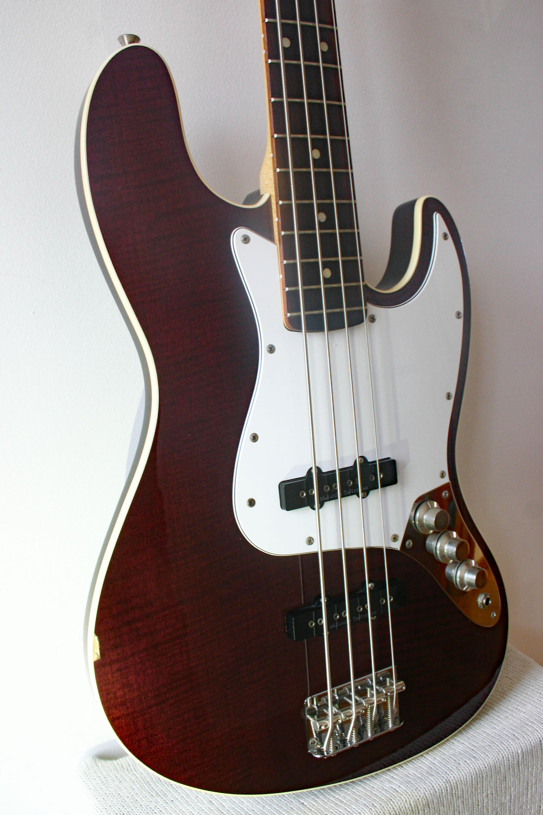 Used Fender Aerodyne Jazz Bass Flame Violet