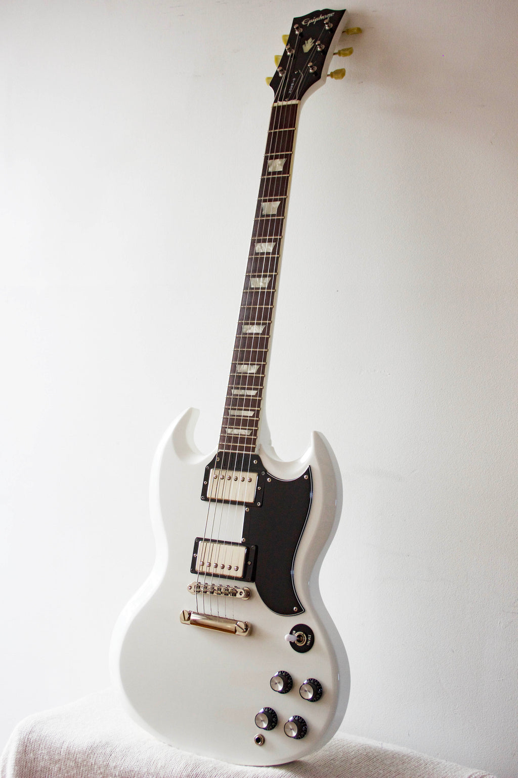 Epiphone Japan SG Antique White 2002
