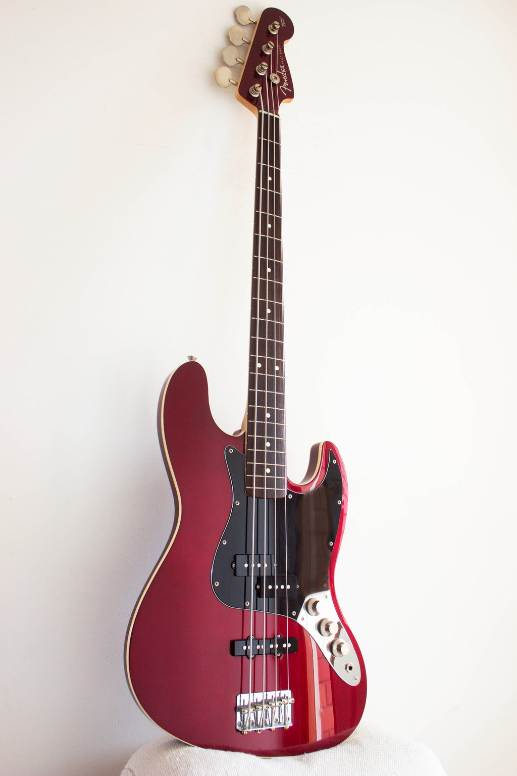 Fender Aerodyne Jazz Bass Old Candy Apple Red 2006-08