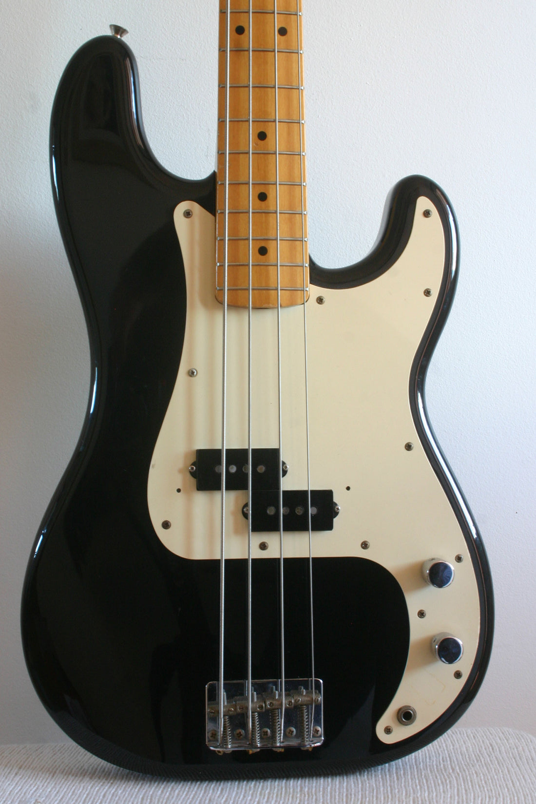 Used Fender Precision Bass '57 Reissue Black