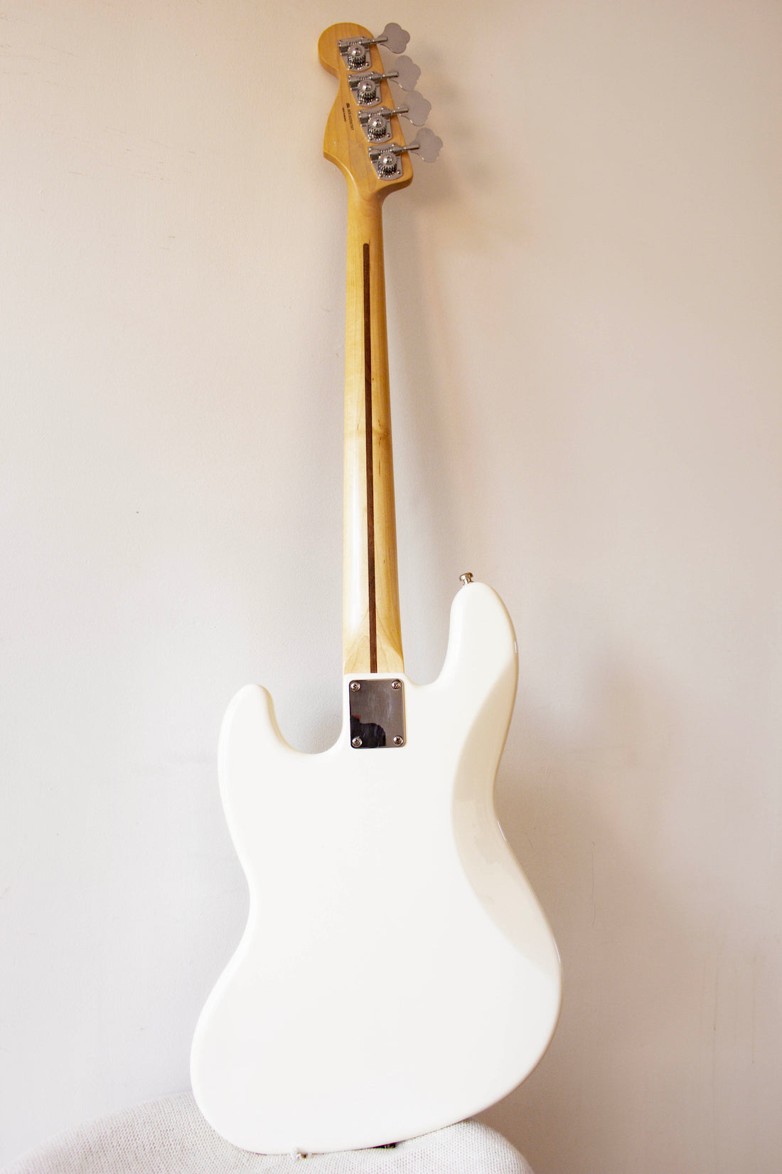 Fender Standard Jazz Bass Olympic White 2010