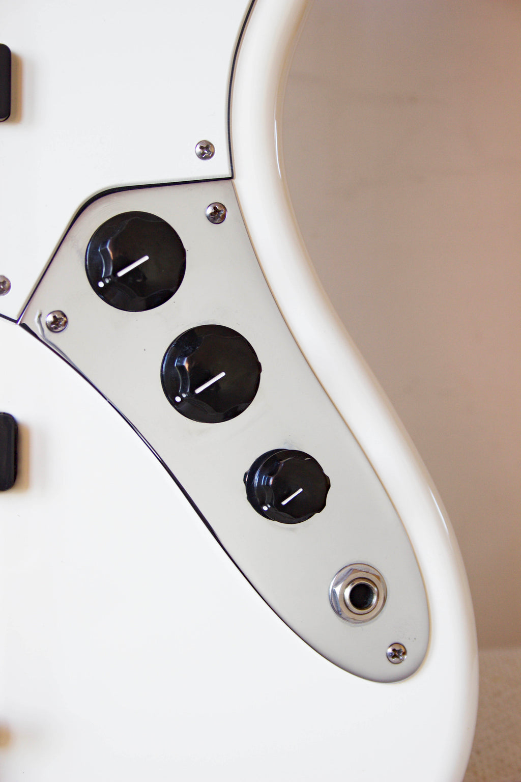 Fender Standard Jazz Bass Olympic White 2010