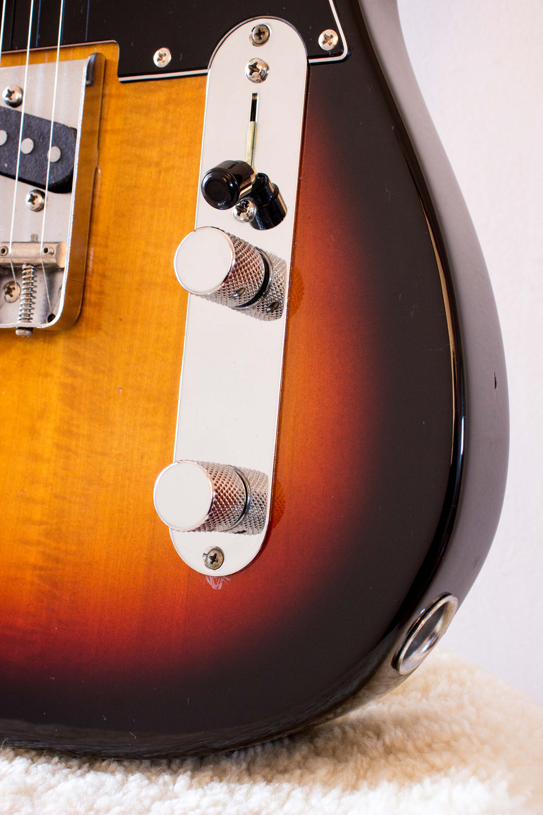 Fender Japan '72 Reissue Telecaster TL72-58 Sunburst 2001