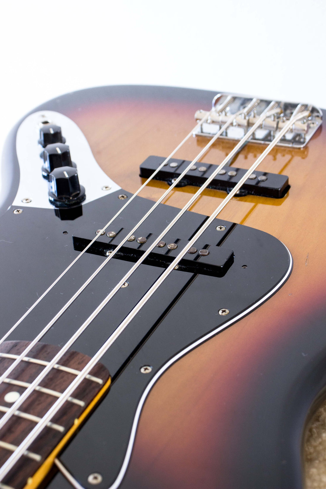 Fender Japan ‘62 Reissue Jazz Bass JB62-58 Sunburst 1998