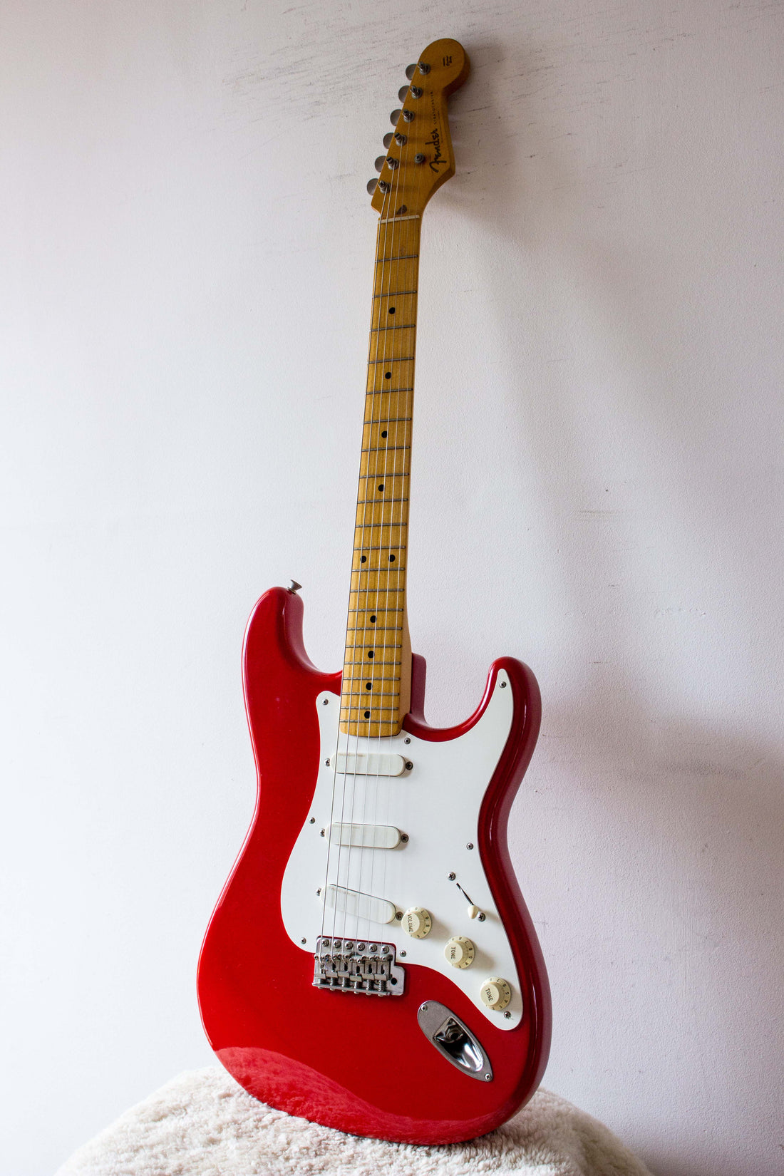 Fender Japan '54 Reissue Stratocaster ST54-85LS Torino Red 1990