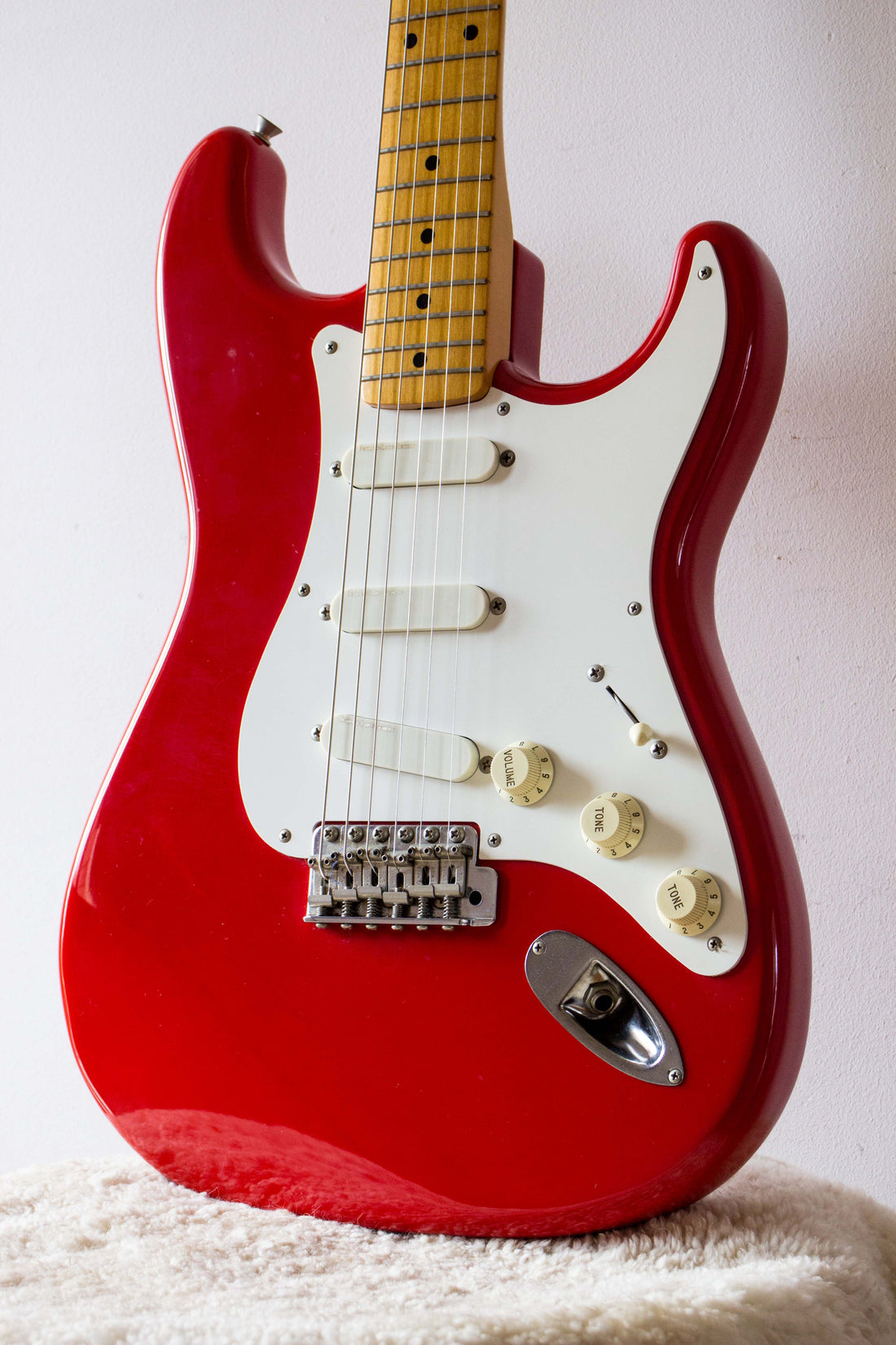 Fender Japan '54 Reissue Stratocaster ST54-85LS Torino Red 1990