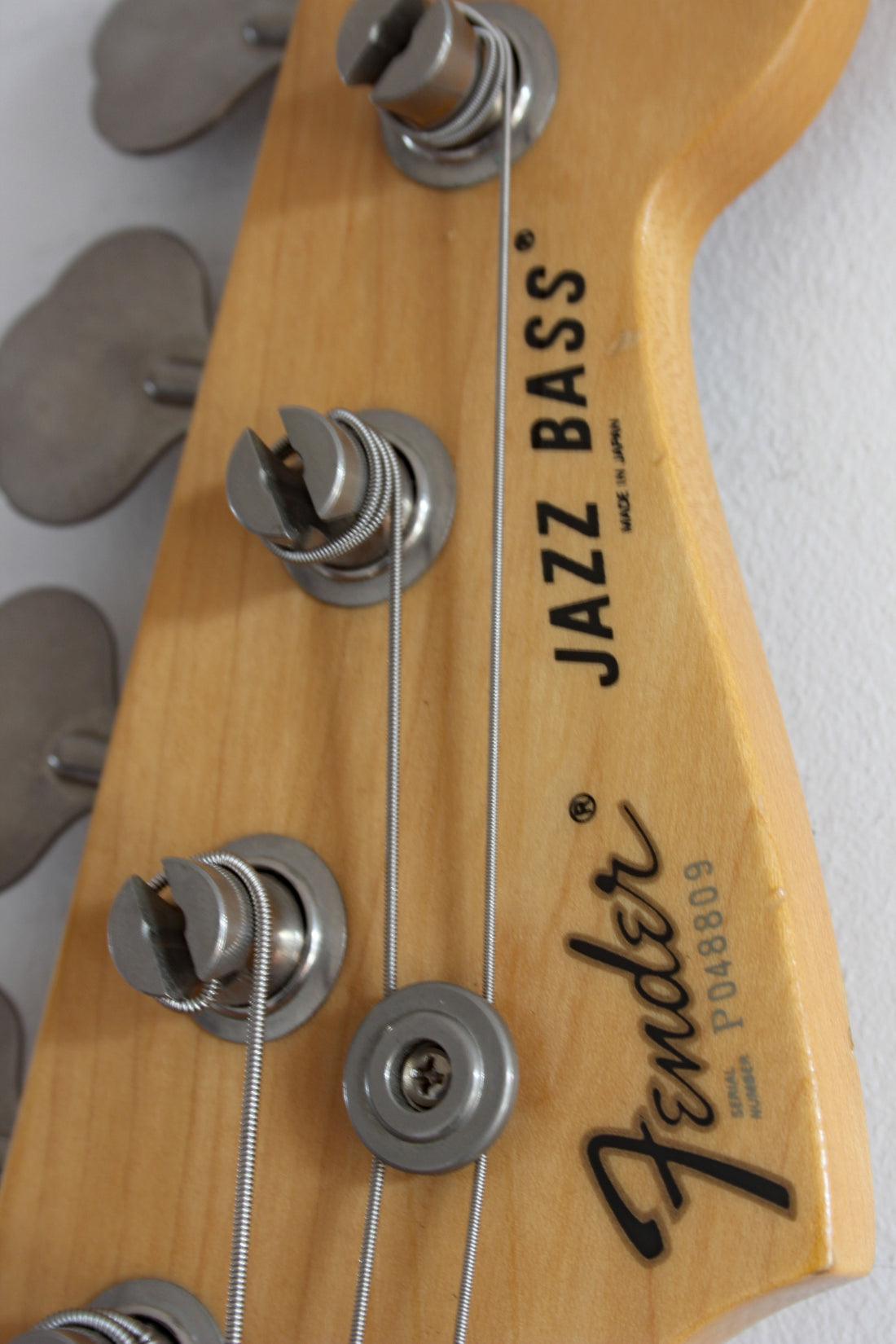 Used Fender Jazz Bass '75 Reissue Natural