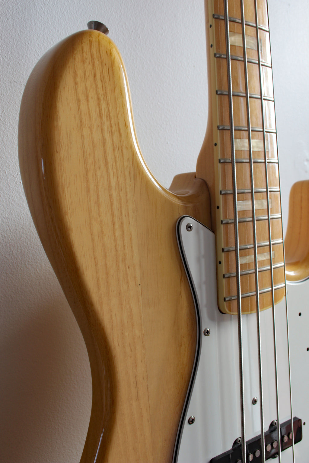 Used Fender Jazz Bass '75 Reissue Natural