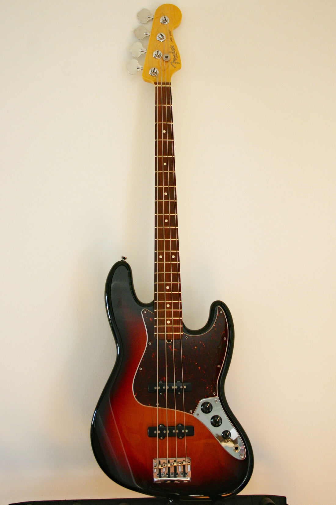 Used Fender American Standard Jazz Bass 3-Tone-Sunburst