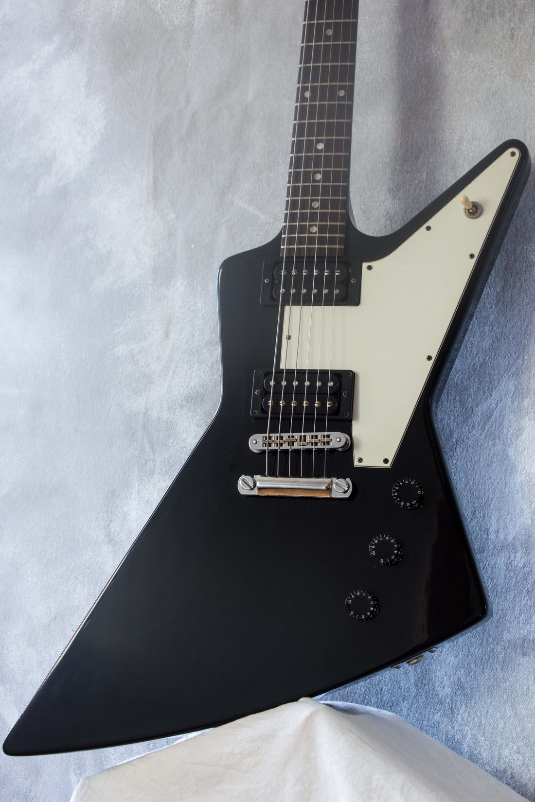 Gibson '76 Explorer Ebony 2008