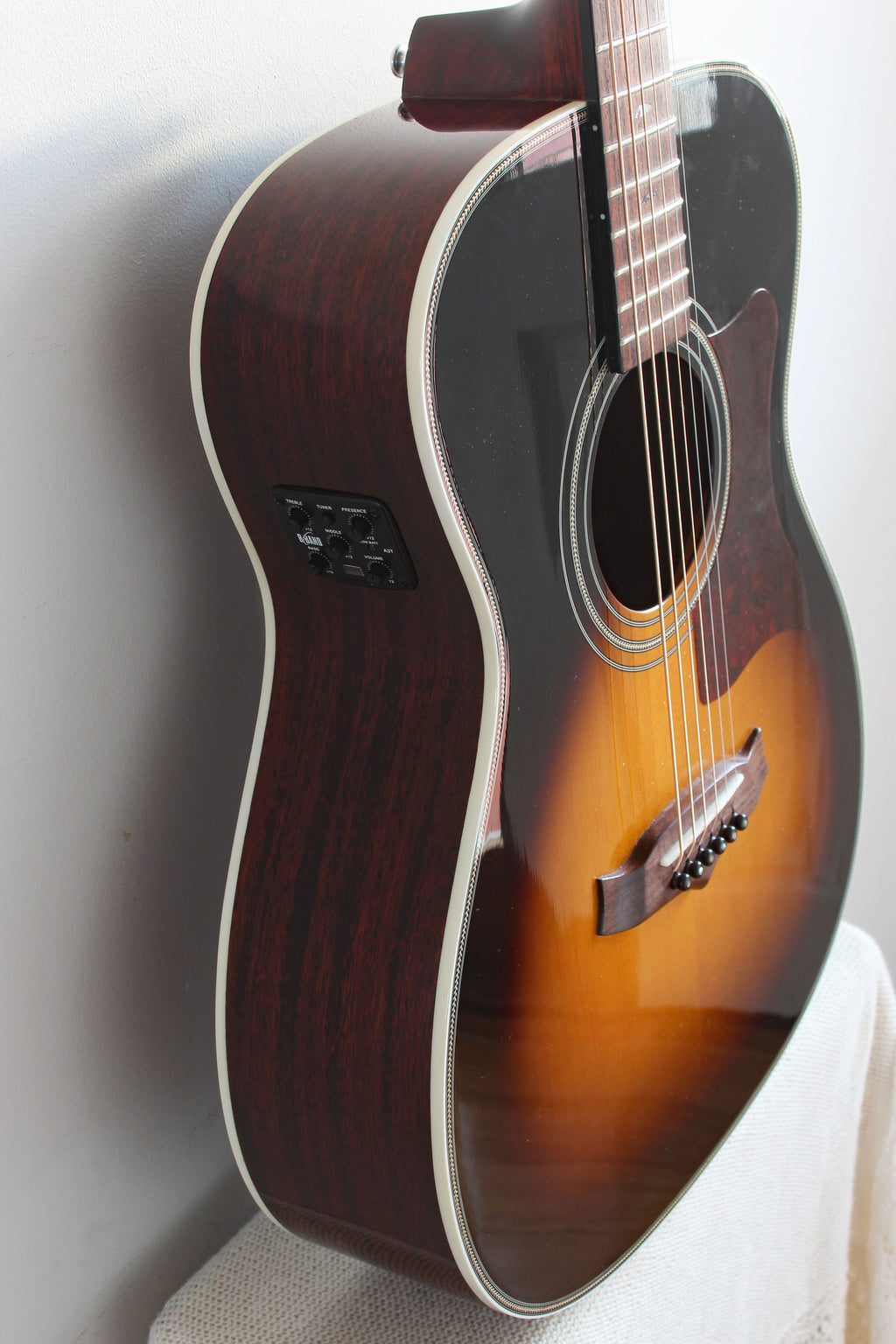 Used Tanglewood Sundance TW70 Sunburst Acoustic/Electric Guitar