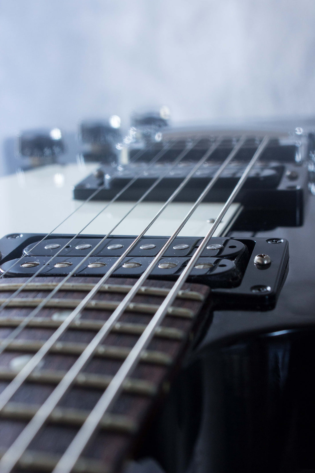 Gibson '76 Explorer Ebony 2008