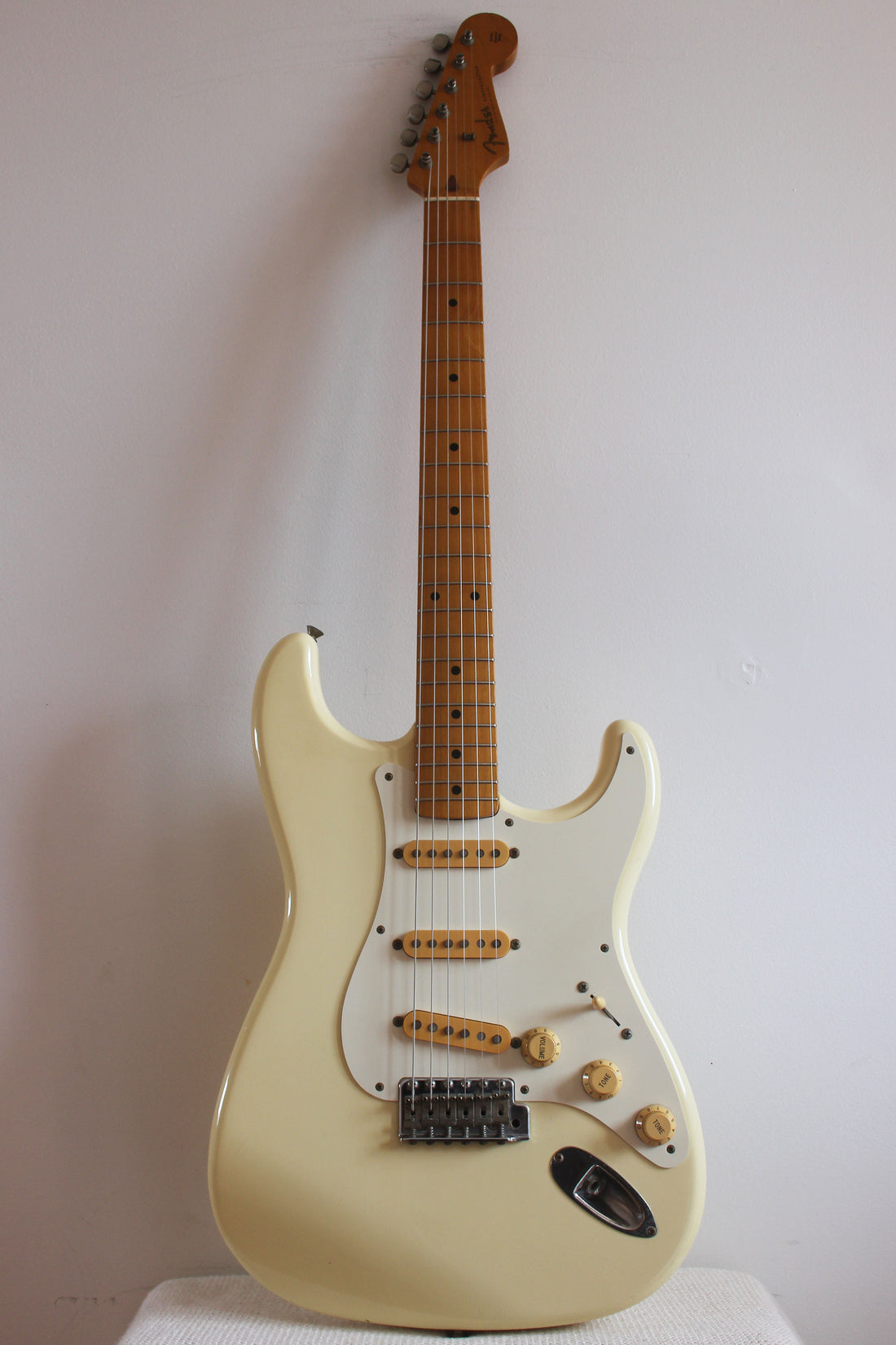 Used Fender Stratocaster '57 Reissue Vintage White